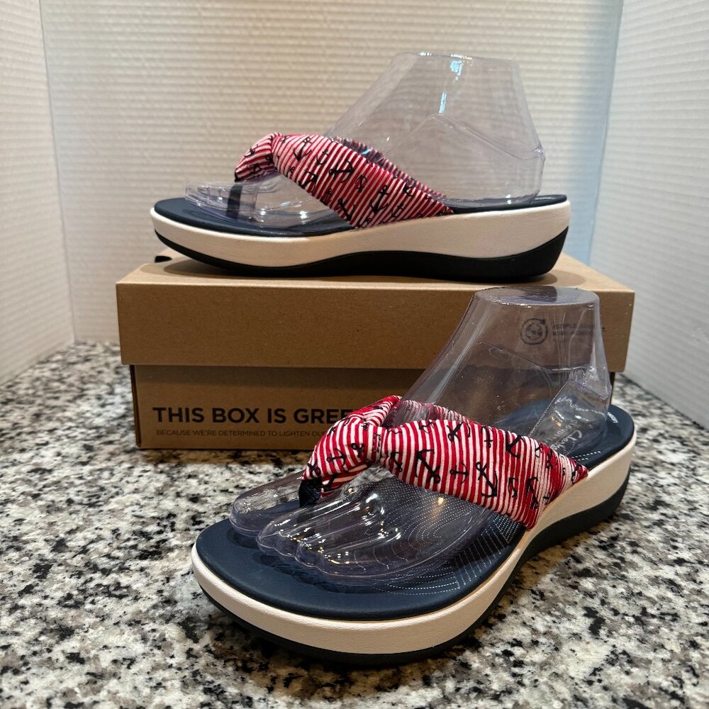 Clarks Cloudsteppers Arla Glison Red/White/Blue‎ Nautical Comfort Sandals Size 9